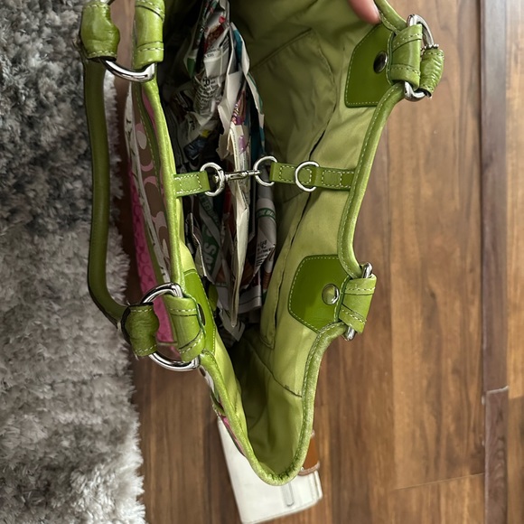 Coach hand bag with wallet - Picture 5 of 5